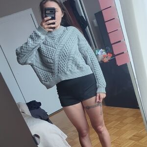 Jessica Simpson Gray Cable Knit Sweater